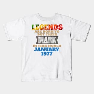 legends-legends are born to put their mark in this world Kids T-Shirt